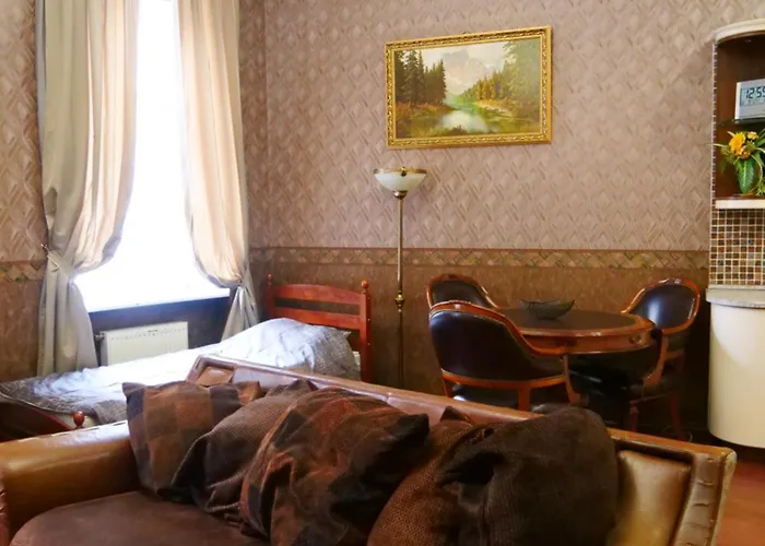 Elegant Classic In The Heart Of Old Town Dzīvoklis *