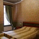 Elegant Classic In The Heart Of Old Town *